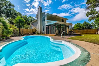 Image de Minutes to Tanger Outlet, Top Golf, Pool, Hockey, Billiards, Ping Pong, Cornhole