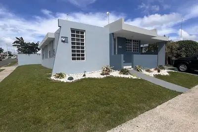 Image de Cozy in Cabo offers a beautiful stay in Cabo Rojo Puerto Rico 10m from beach.
