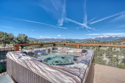 Image de Pinon Ranch! Hot Tub With A View!