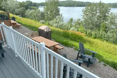 Image de Location de chalets rénovés face au lac et avec une magnifique terrasse