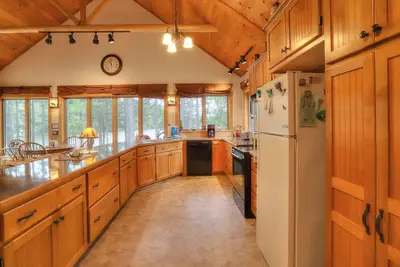 Image de Quiet Cove - Enjoy this private location on Quimby Pond