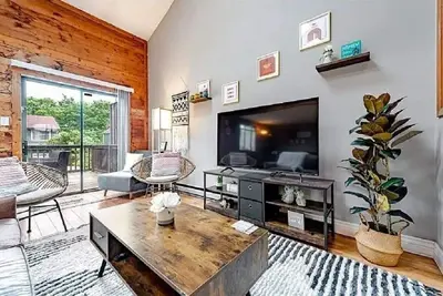 Image de Peaceful Retreat in Hidden Valley, Pa: Ski Resort, Golf and Trails in Mountain