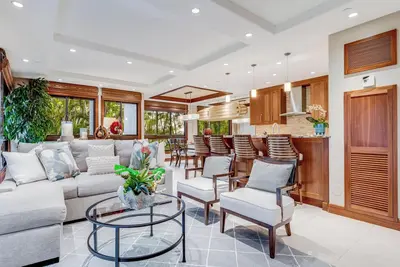 Image de Modern Beach Condo with Platinum Rating