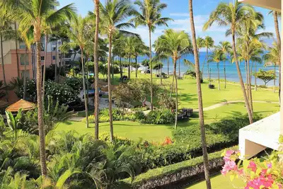Image de Iconic Ocean & Mountain Views | Corner Residence w/ Resort Amenities
