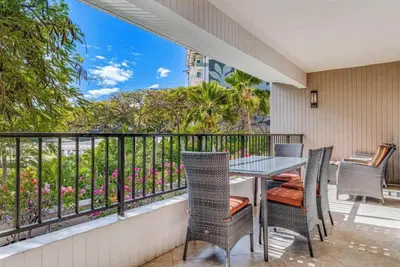 Image de Surf Break Directly Out Front! – Kaanapali Alii 433