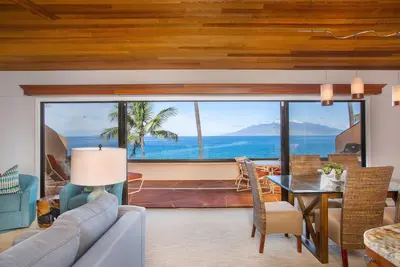 Makena Surf | F304 | Beachfront Resort