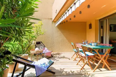 Image de Studio Charmant au Lavandou by SELECTsoHOME