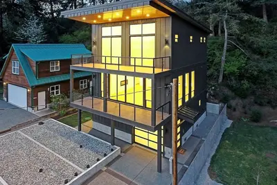 Image de Bay View, Beach Access, Traeger Grill & Pelotons