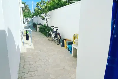 Image de Villa 5 mt from beach. Location in a totally peaceful situation