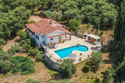 Image de Appartement 'Villa Olive Grove and Sea View' avec vue sur la mer, Wi-Fi et climatisation