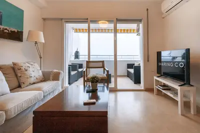 Amazing flat with views & pool by SharingCo