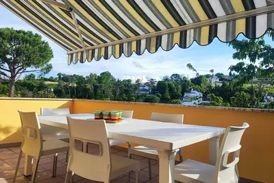 Image de Casa Nadia: a few steps from the sea with garage, terrace and games room.