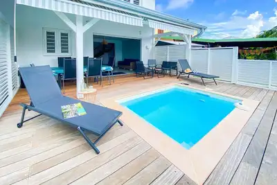 Image de Villa vue mer avec ponton privé (Mqro11)