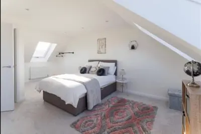 Image de Luxury 3-bedroom, 2-bathroom Home Sleeps 7 People