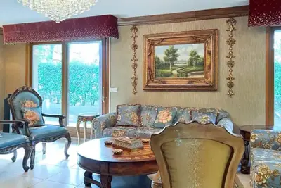 Image de Big Family/Ac/garden/17m>Geneva/walk>center/Tennis