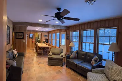 Image de Barn Haven: Group Adventure Retreat near Devil's Lake State Park!