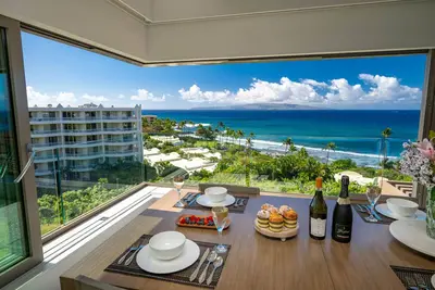 Immaculate Wailea Point 3 Bedroom/3+ Bath Oceanview Condominium