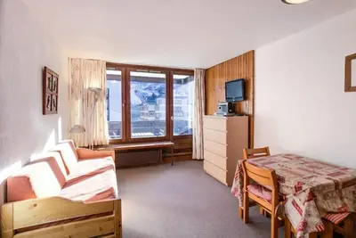 Image de À 50m des pistes de ski, 4ème étage, balcon, télévision, casier à ski, 24m², Tignes