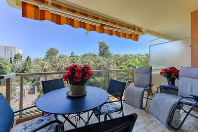 Happyfew Château Sainte Anne