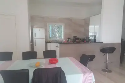 Image de Etage de villa calme à 5 mn de la zone touristique