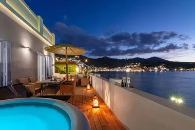 Apartment with sea view