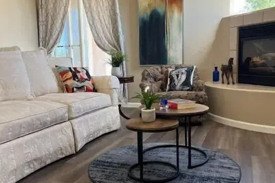 Image de Casa Picasso: Artsy Retreat.