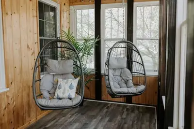Image de Spring River Views with King bed and New Sauna