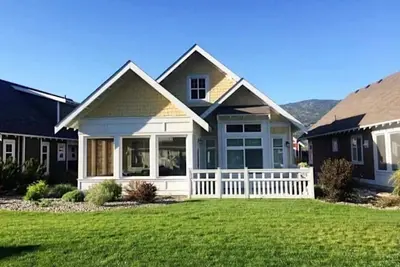 Image de Cute & Cozy Cottage on Osoyoos Lake