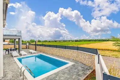 Image de Maison confortable à Pula avec WiFi