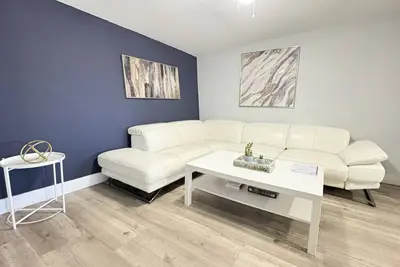 Image de Palmetto Palms Miami Home | Near Airport