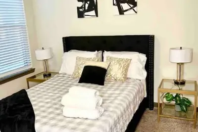 Image de Charming midtown oasis | No Service Fee |Free park\n