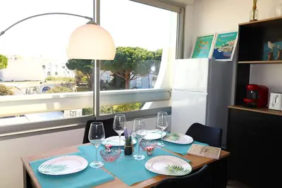 Image de Studio cabine refait à neuf piscine proche plage, commerces