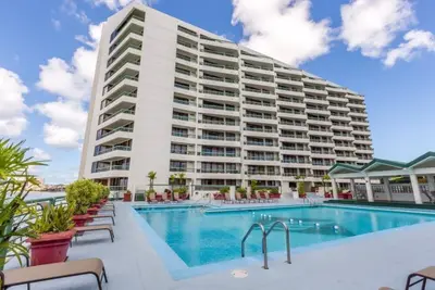 Ocean Front Condo, Executive Unit! Renovated!