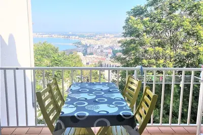 Image de 2001 - Cant Dels Ocells 2b, Situation tranquille, vue panoramique sur la baie de Roses.