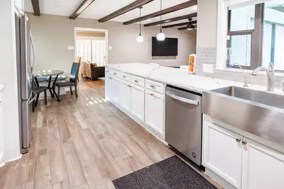 Image de 3 Bedroom Single Family Home Tmc And Nrg Easy Access To Fwy 10 Mint Dwn&Galleria