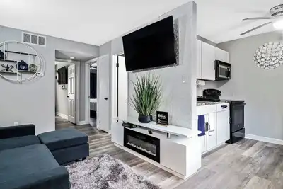 Image de Your Home Away from Home