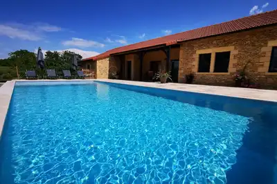 Image de Villa 8 pers. Piscine privée proche Montignac et Sarlat
