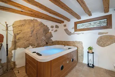 Image de Maison de vacances 'El Racó De Les Escales' avec balcon, Wi-Fi et climatisation