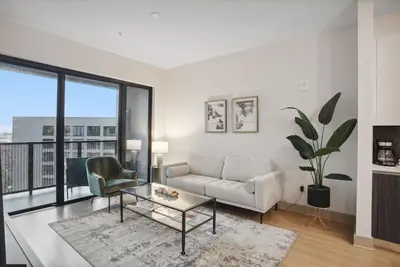 Penthouse Apt in West Midtown