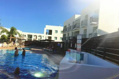 Image de Yiasemi Court \nBlock F1, Giorki Papadopoulou\nProtaras, Paralimni