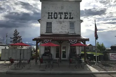 Image de Entire Hotel for Private Rental-just across the street from the hot springs!