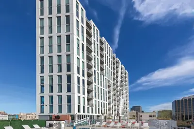 Image de 2Bed/2Bath Deluxe Unit in a Central Austin Resort with a Rooftop Pool! !