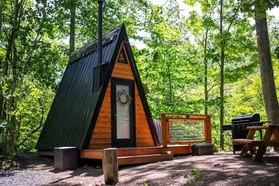 Image de Glamping in a Creekside Aframe