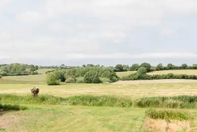 Image de Genießen sie Ihren Urlaub mit Traumhaftem Blick Über die Wiesen Nahe der Schlei