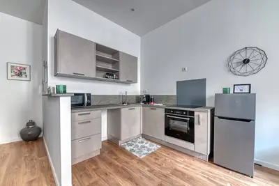 Image de GuestReady - Appartement lumineux à Villeurbanne
