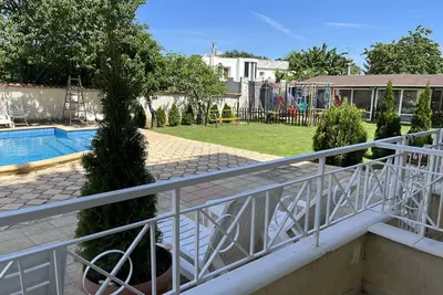 Sunny apartment with a pool in front and near to the best beach in Varna area