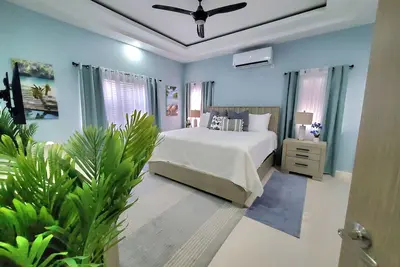 Image de Comfy Beds-Pool-Clean Getaway-2 mins to Ocho Rios
