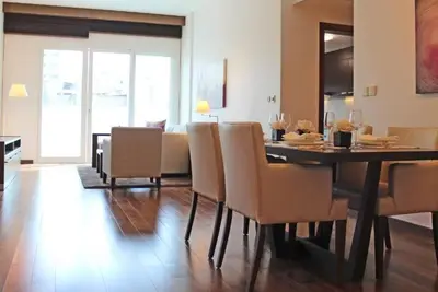 Image de Two bedroom Apartment Near Gold Souk Metro Station By Luxury Bookings