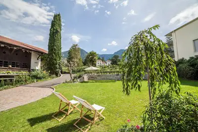 Image de Appartement 'Ansitz Layshof Erlebach' avec vue sur les montagnes, jardin partagé et Wi-Fi