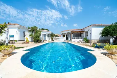 Maison de vacances \"Palmera\" avec piscine partagée et Wi-Fi